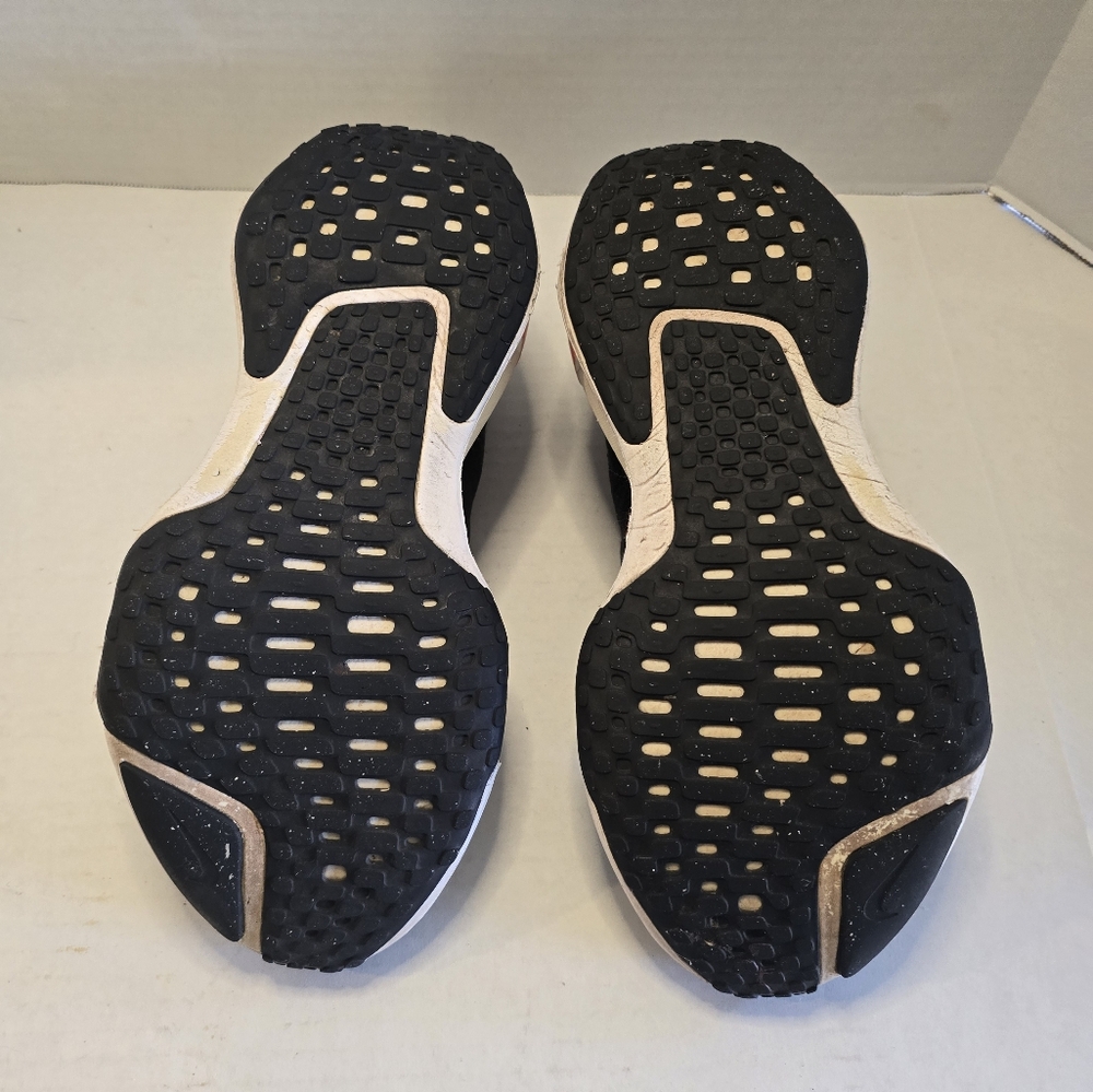 Nike invincible run 3 9.5 W running shoes - Picture 2 of 6